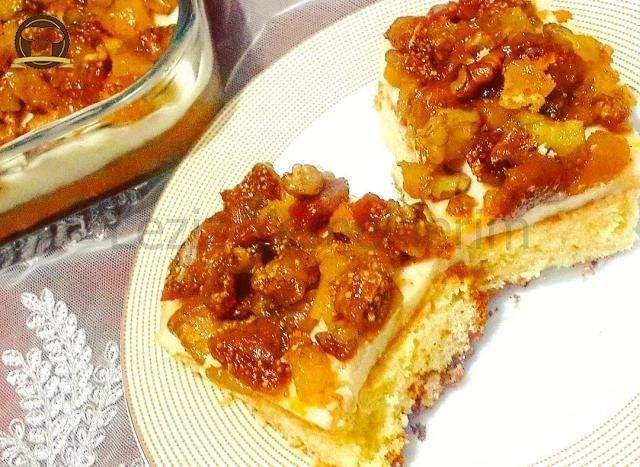 Kayısılı İncirli Kremalı Kek