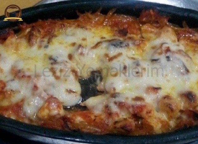 Kiremitte Kaşarlı Tavuk Kebabı