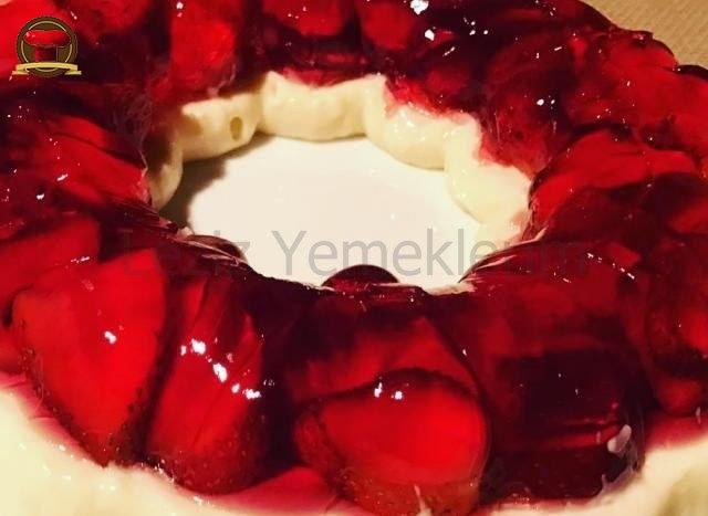 Çilekli Jöleli Tavuk Göğsü