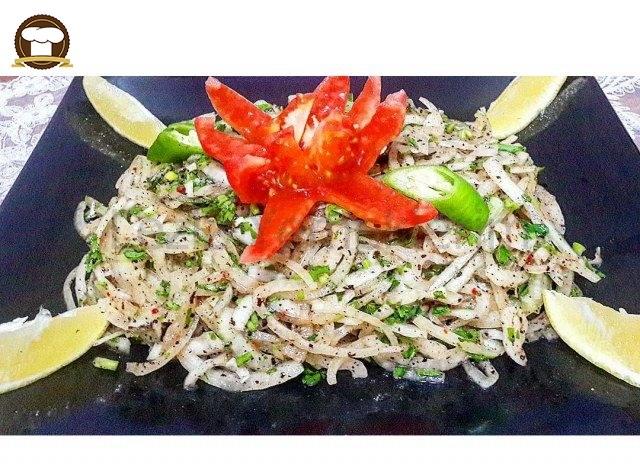 Soğan Salatası Nasıl Yapılır
