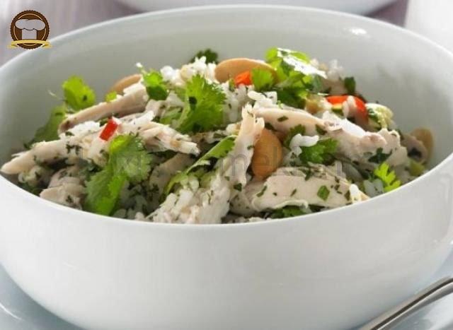 Pirinçli Tavuk Salatası