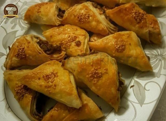 Tahinli Mercimekli Börek