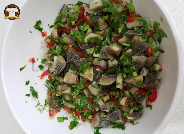 Mantar Salatası Tarifi