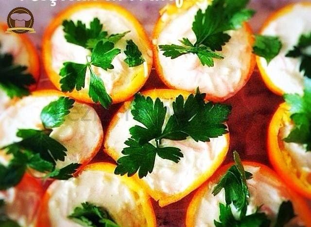 Portakal Çanağında Elmalı Havuçlu Kereviz Salatası