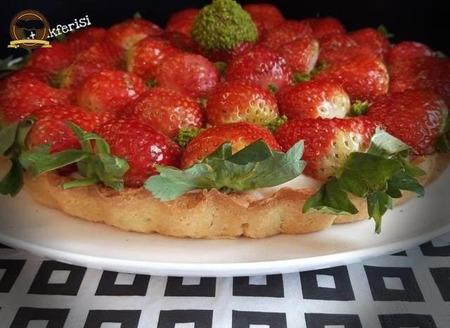 Çilekli Tart Tarifi