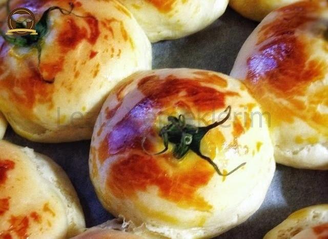 Domates Poğaça (Muhteşem Bir Hamur)
