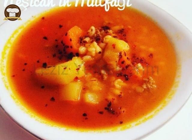 Bulgurlu Sebze Çorbası