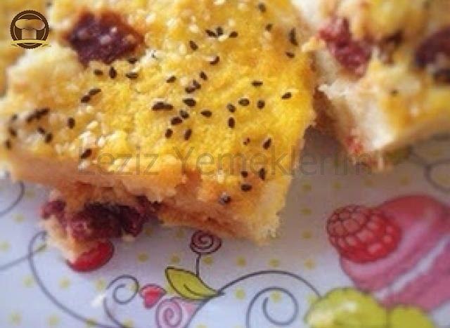 Sucuklu Kaşarlı Tost Ekmeği Böreği