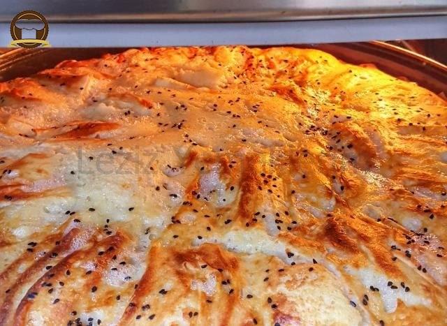 Yoğurtlu Börek