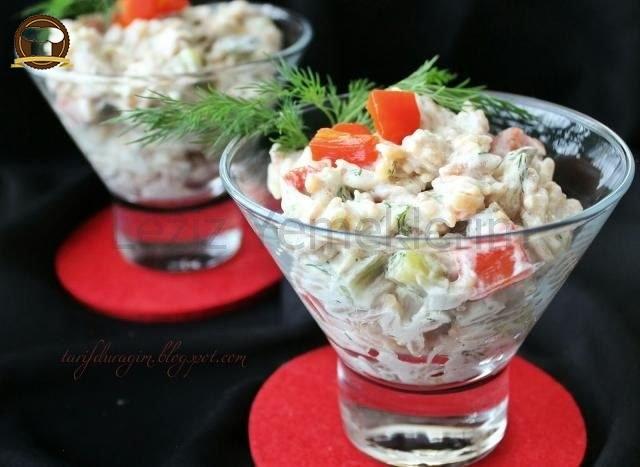 Tavuklu Şehriye Salatası Yapılışı