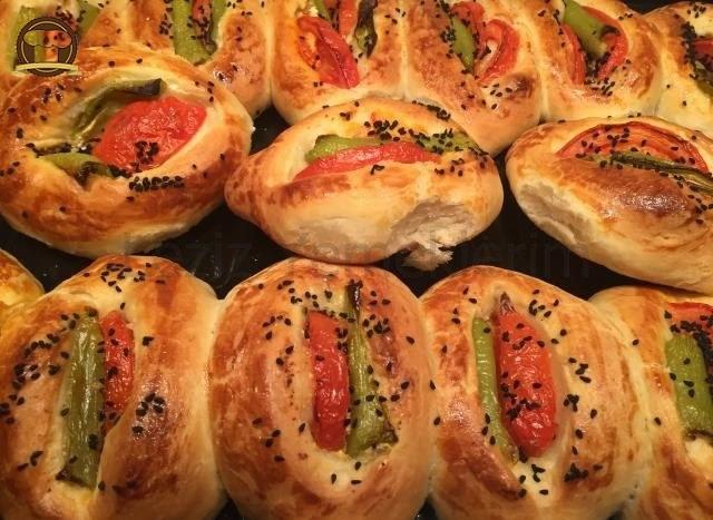 Pizza Poğaça Nasıl Yapılır