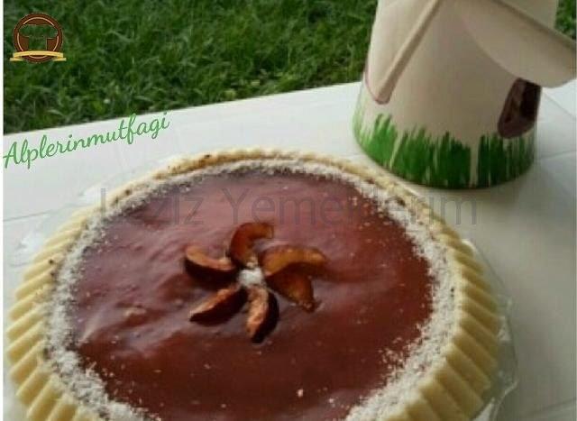 Meyveli Bisküvili Sütlü İrmik Tatlısı