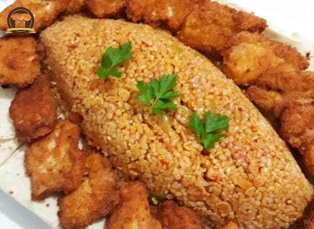 Bulgur Pilavı Eşliğinde Çıtır Paneli Tavuk
