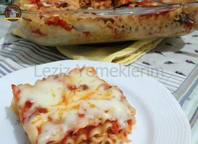 Kıymalı Ve Sebzeli Lazanya Tarifi