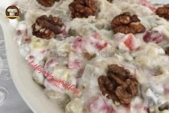 Közlenmiş Biberli Patlıcan Salatası