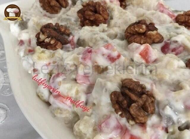 Közlenmiş Biberli Patlıcan Salatası
