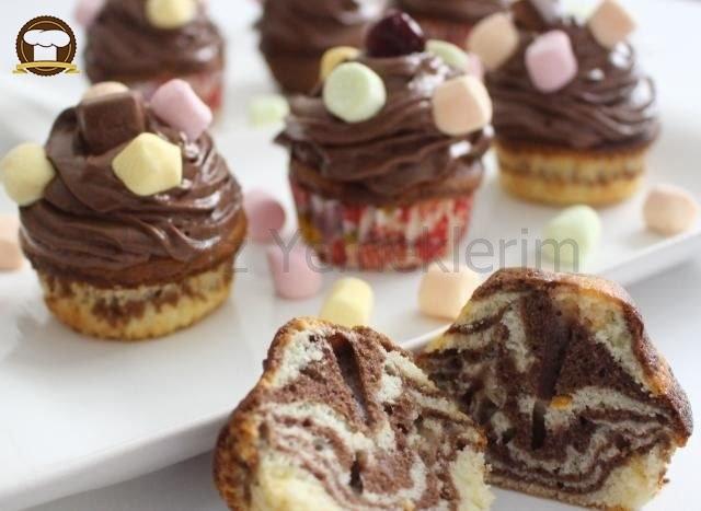 Zebra Cupcake