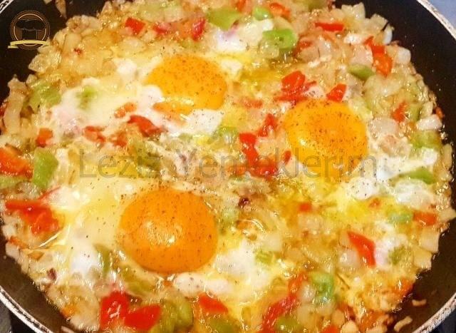Bol Vitaminli Soğanlı Yumurta