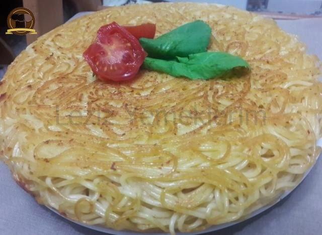 Tavada Makarna Böreği Tarifi