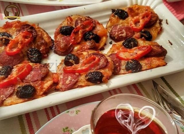 Minik Lavaş Pizza