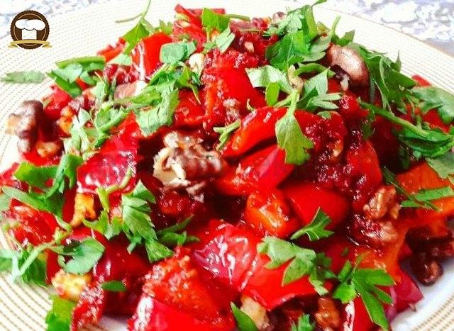 Kahvaltılık Cevizli Kırmızı Biber Kavurması