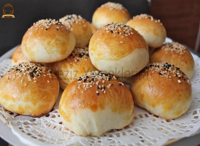 Fesleğenli Ve Naneli Poğaca