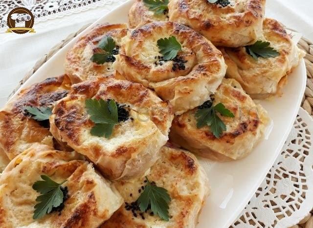 Patatesli Gül Börek