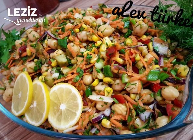 Bereketli Bol Malzemeli Nohut Salatası (Gün Salatası)
