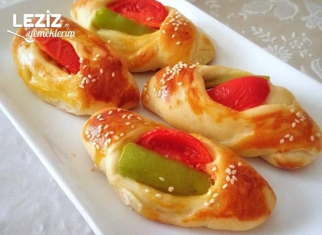 Domates Peynir Biberli Karnıyarık Poğaça
