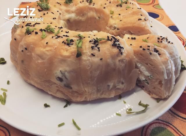 Kek Kalıbında Börek