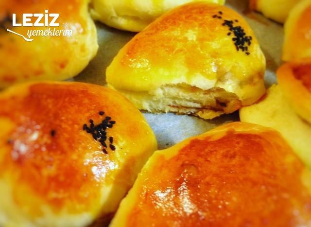 Patlıcanlı Üçgen Çörek (Pamuk Gibi)