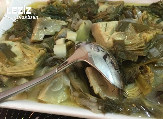 Enginar Salatası