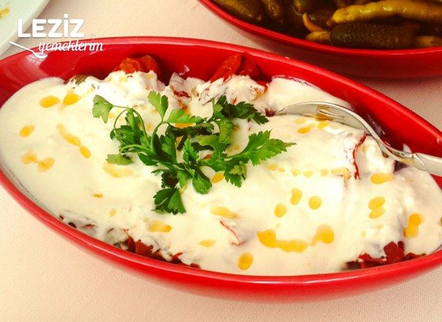 Yoğurtlu Kuru Biber Tarifi