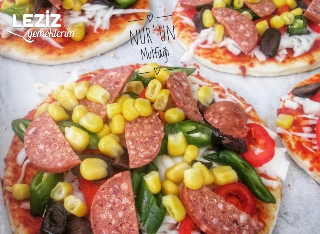 Ev Yapımı Pizza Nasıl Yapılır