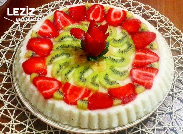 Tart Kalıbında İrmikli Tatlı