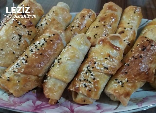 Tavuklu Sebzeli Börek