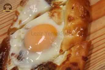 Kaşarlı Yumurtalı Pide