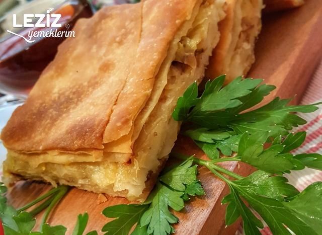 Sodalı Tepsi Böreği