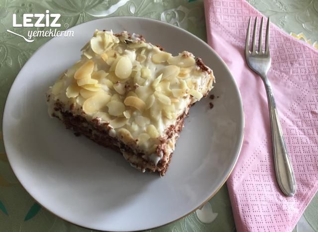 Kakaolu Sütlü Kremalı Pasta