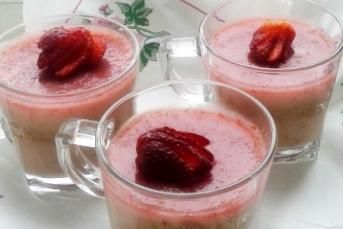 Çilekli Puding
