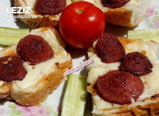 Pratik Bayat Ekmek Pizzası