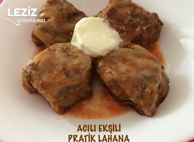 Acılı Ekşili Pratik Lahana Sarması