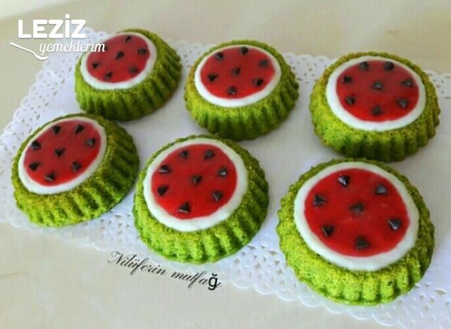 Karpuz Şeklinde Mini Tart Kekler