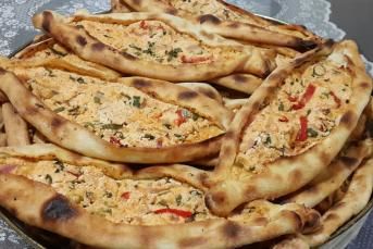 Çökelekli Pide