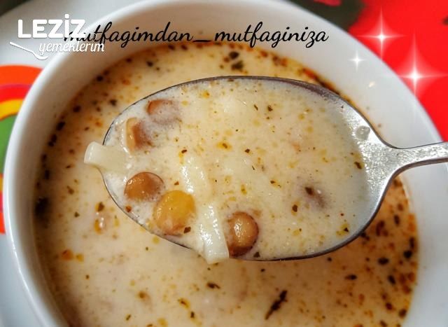 Yeşil Mercimekli Erişte Çorbası