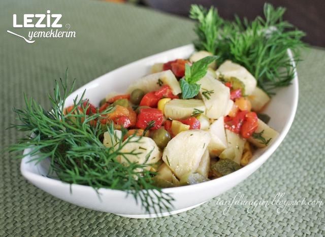 Garnitürlü Enginar Salatası