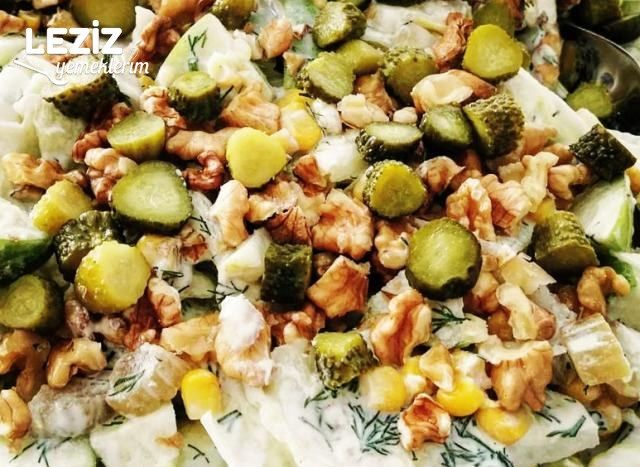 Ekşi Elmalı Göbek Salata