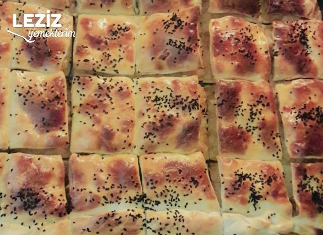 Soğanlı El Açma Börek