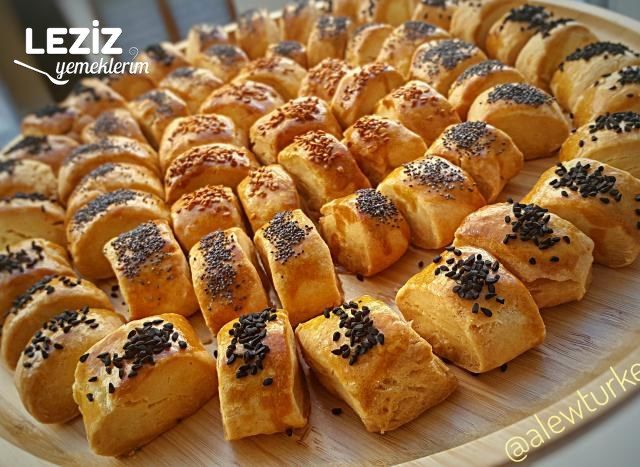 Kıyır Kıyır Sirkeli Pastane Kurabiyesi (82 Adet)