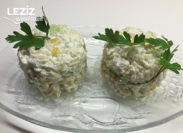 Yoğurtlu Arpa Şehriye Salatası